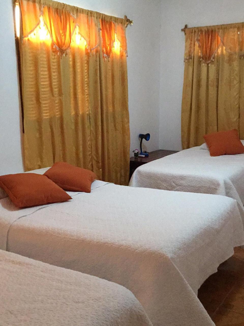 Las Gardenias Hotel Puerto Villamil Esterno foto